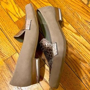 Bar III light brown suede flats
